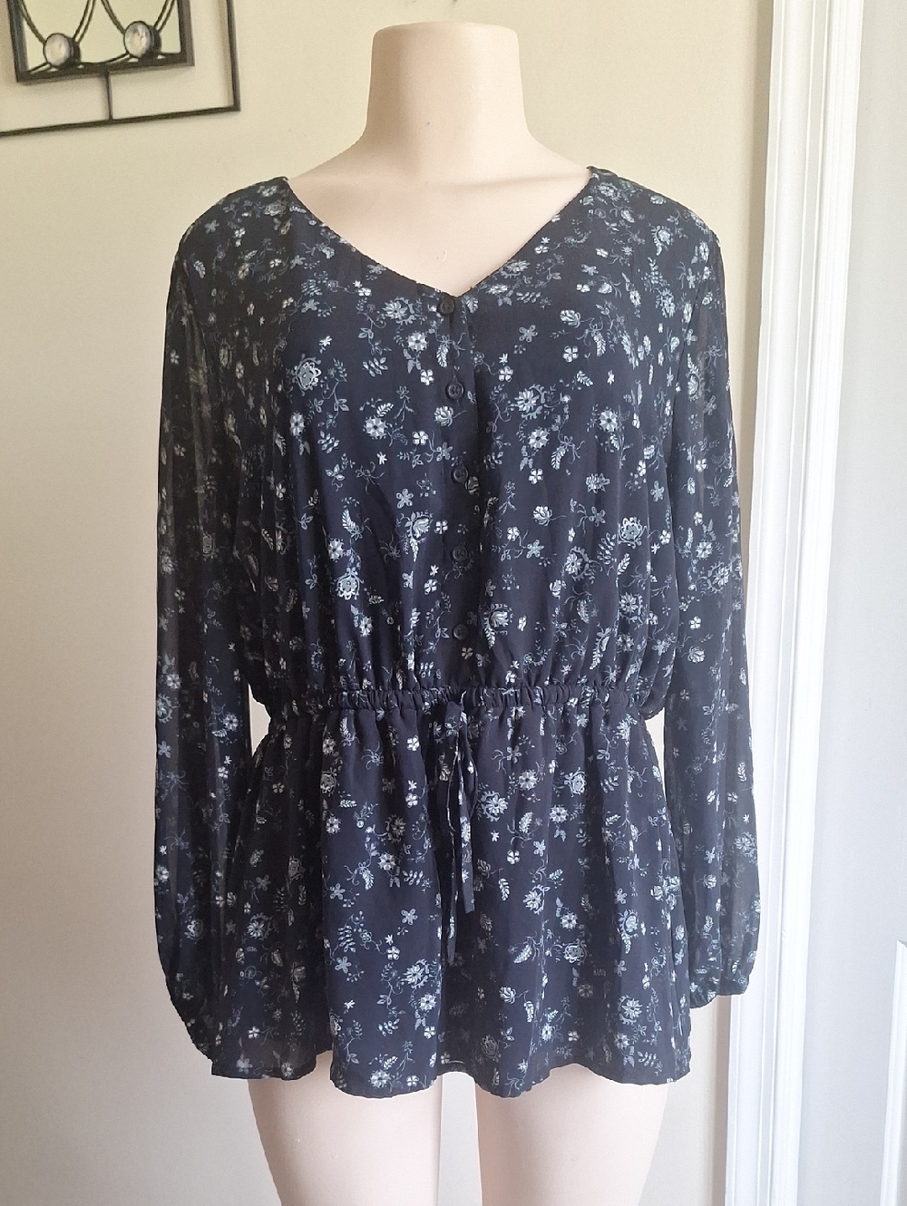 Lane Bryant Peplum Floral Navy Blouse Size 14